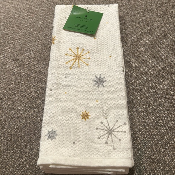 🎄Kate Spade Gold & Silver Snowflake towel Sets - Picture 1 of 2